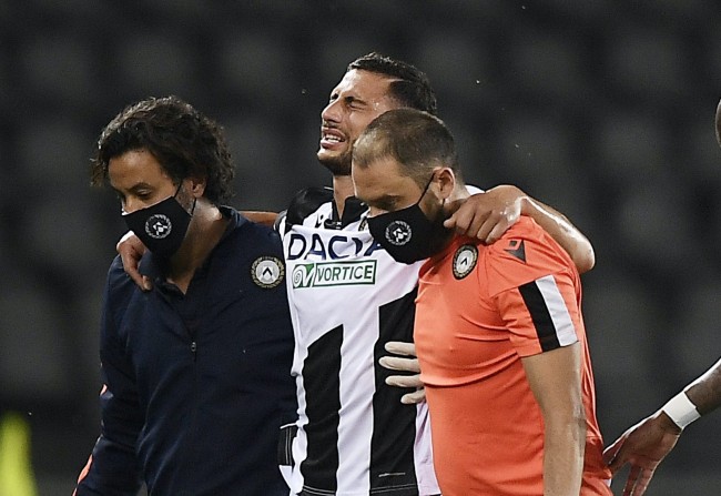 恩迪卡在接 恩迪卡在接